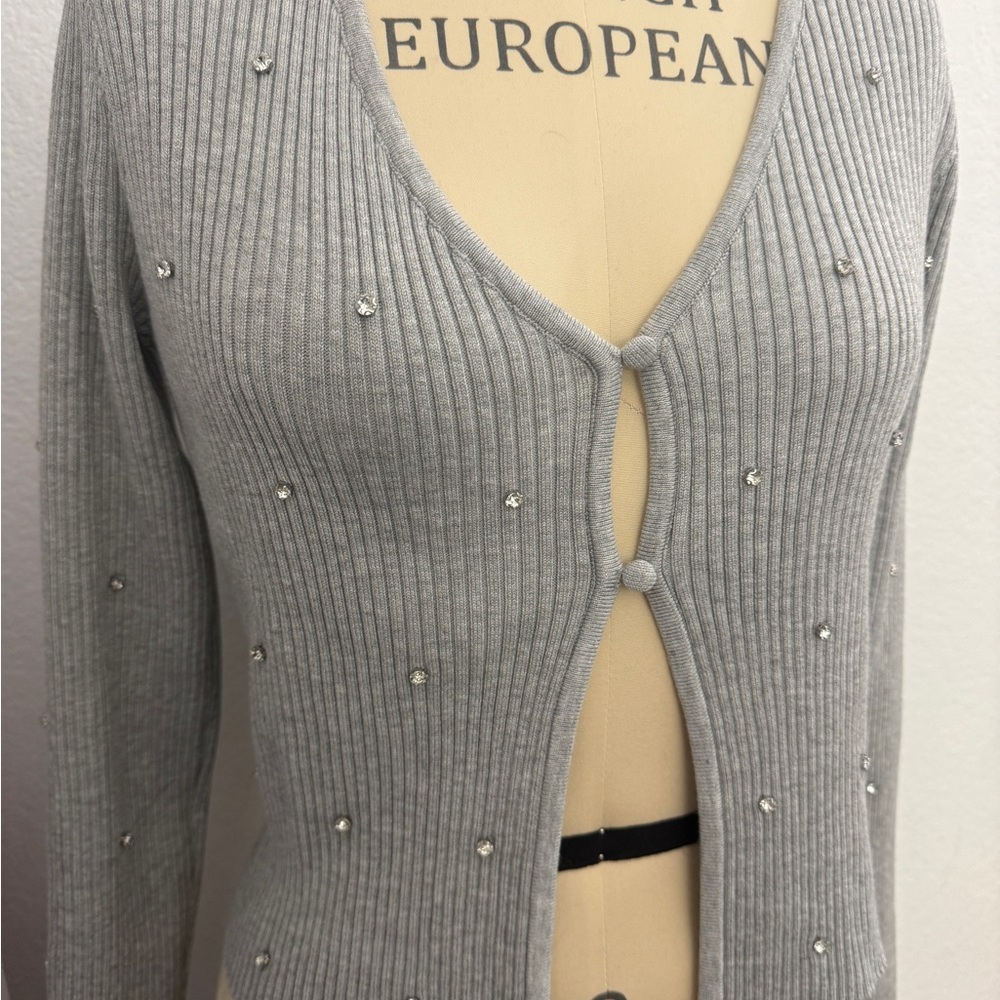 NWT Madden Girl Ribbed Gray Rhinestone Sweater - Picture 2 of 9